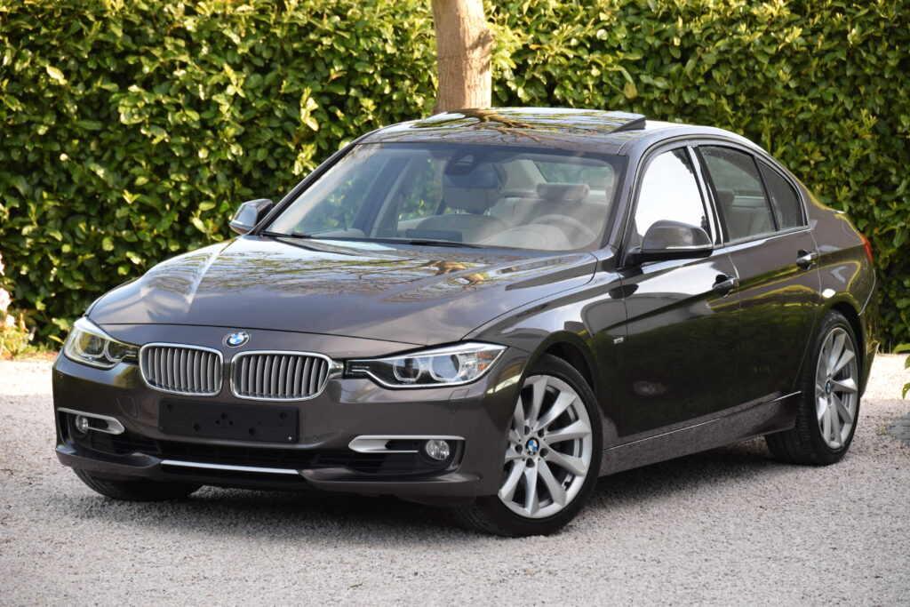 bmw 328i sedan