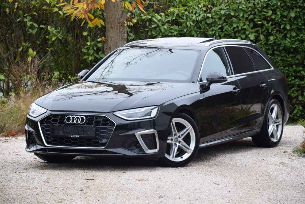 Audi A4 30tdi S-Line AVANT- AUTOM